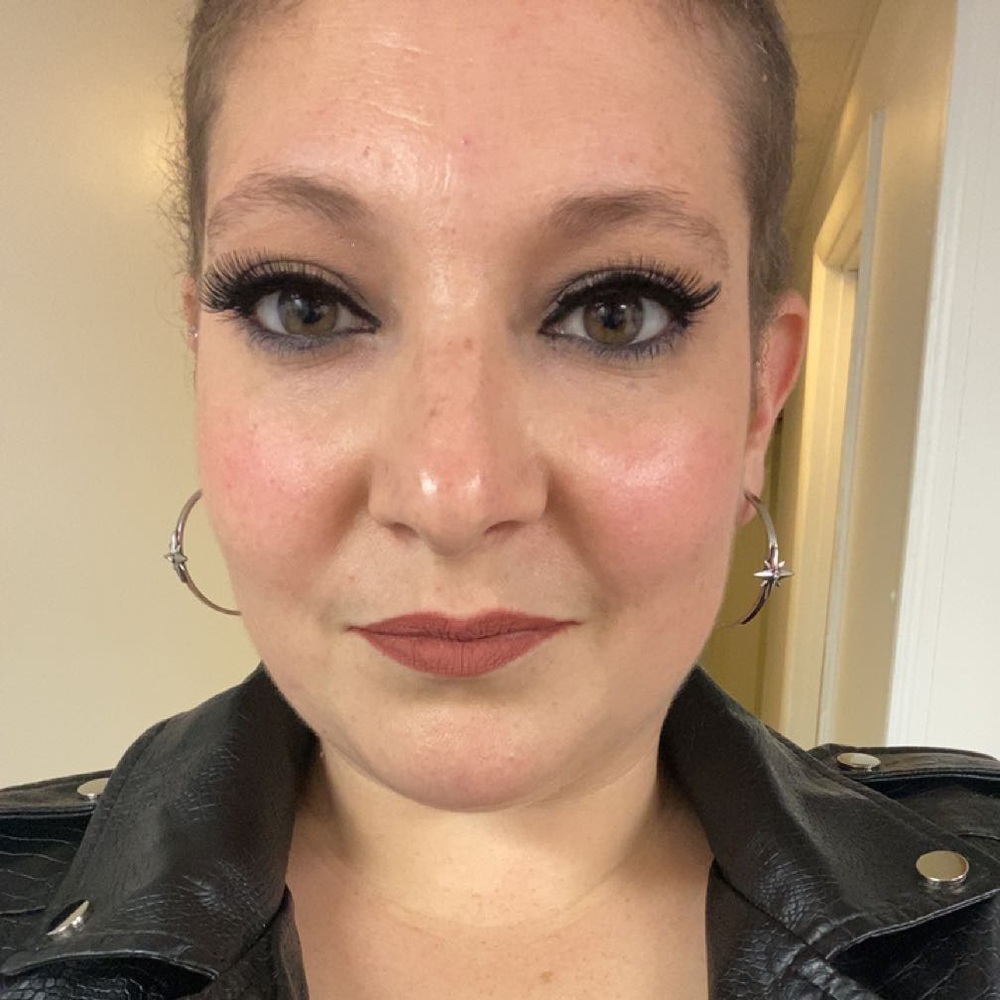 Meet your Posher, Kayla